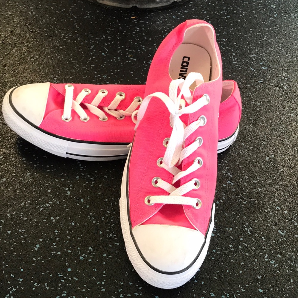 Pink converse sneakers size 10 men’s 8
